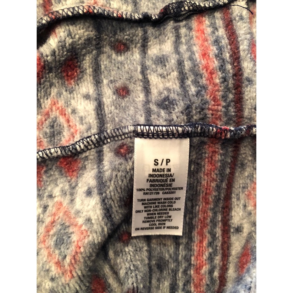 Patterned fleece sweatshirt - Picture 6 of 6